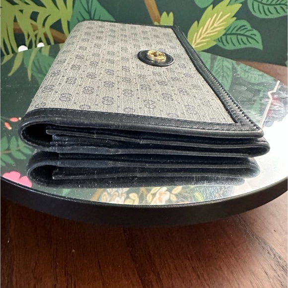 Gucci NAVY GG Supreme Vintage Canvas and Leather Bifold Wallet ๐๐ - Picture 8 of 13